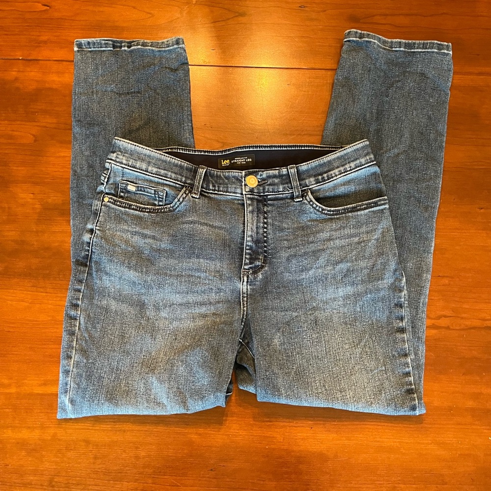 Lee Flex Motion women’s jeans Regular Fit Straight Leg Mid Rise Blue Size 10P